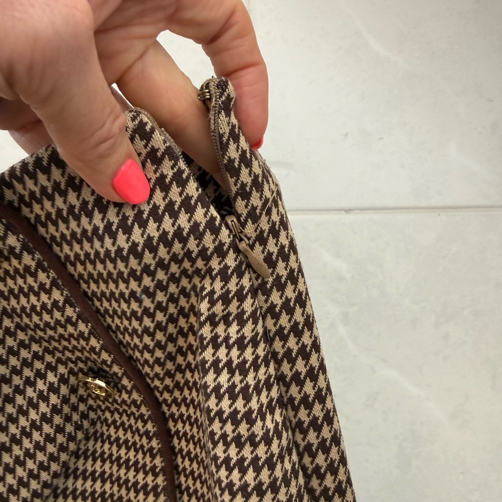 Lauren Ralph Lauren Brown with cream/tan Pencil Skirt with Gold Button detail - Picture 8 of 12